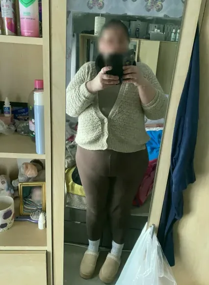 Hannah, 39