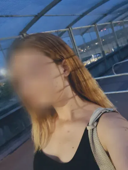 Ingrid, 23
