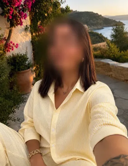 Jennifer, 23