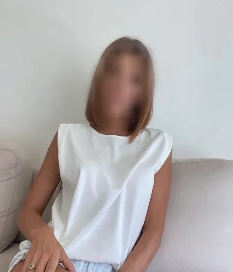 Katharina, 37