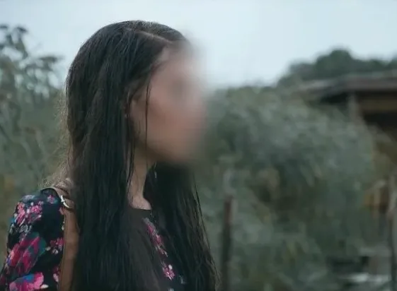Mia, 40