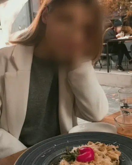 Sanja, 37