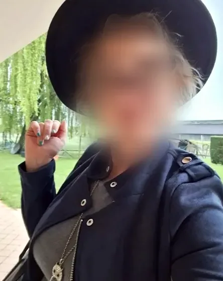 Selina, 33