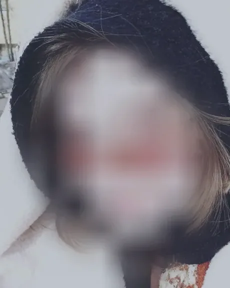 Valentina, 19